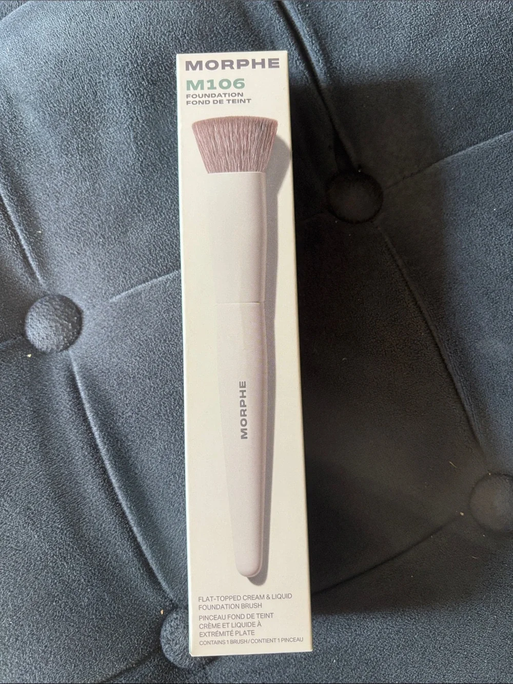 Morphe M106 Flat-Topped Foundation Brush in Light Pink